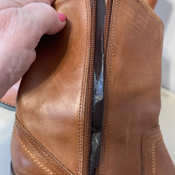 HUSH PUPPIES BROWN BOOTIES SIZE 6M - Picture 13 of 13